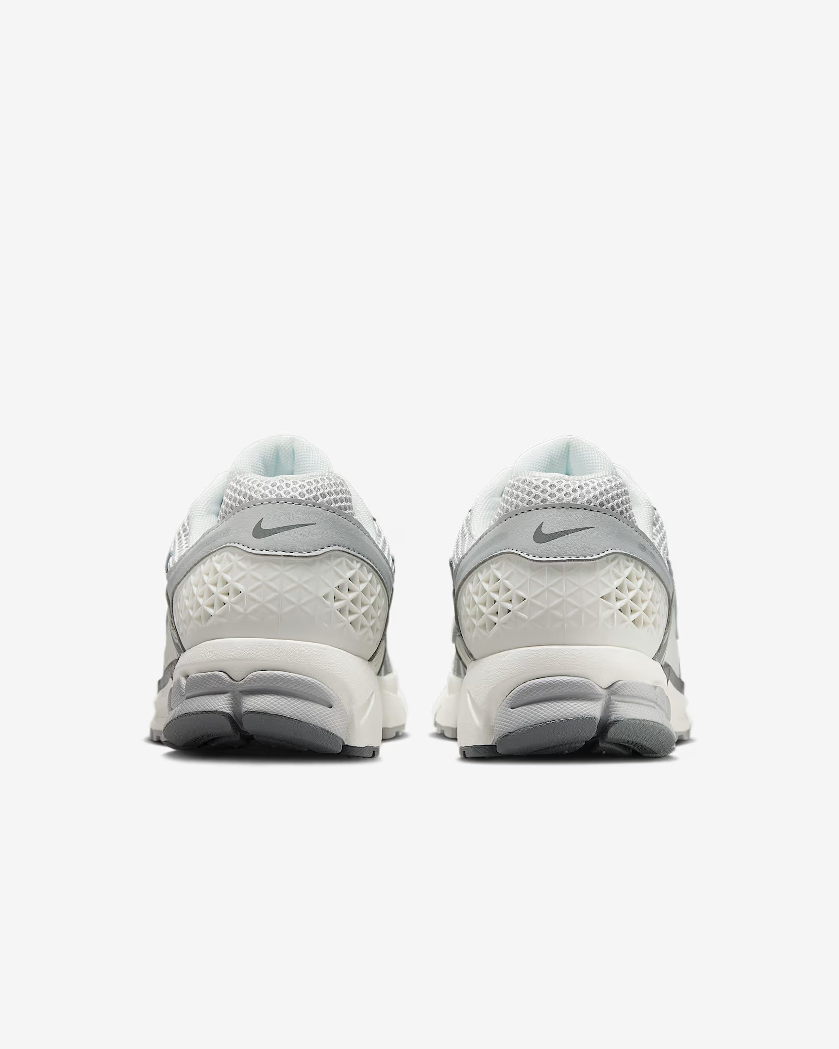 Nike Zoom Vomero 5 Metallic Silver