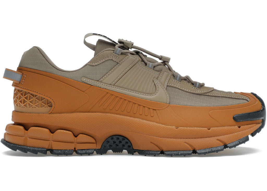 Nike Zoom Vomero 5 Roam Lin