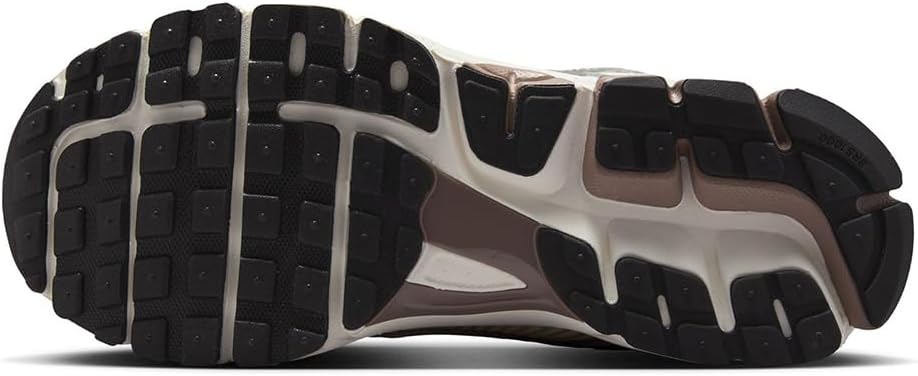 Nike Zoom Vomero 5 Sail Mink Marron Noir