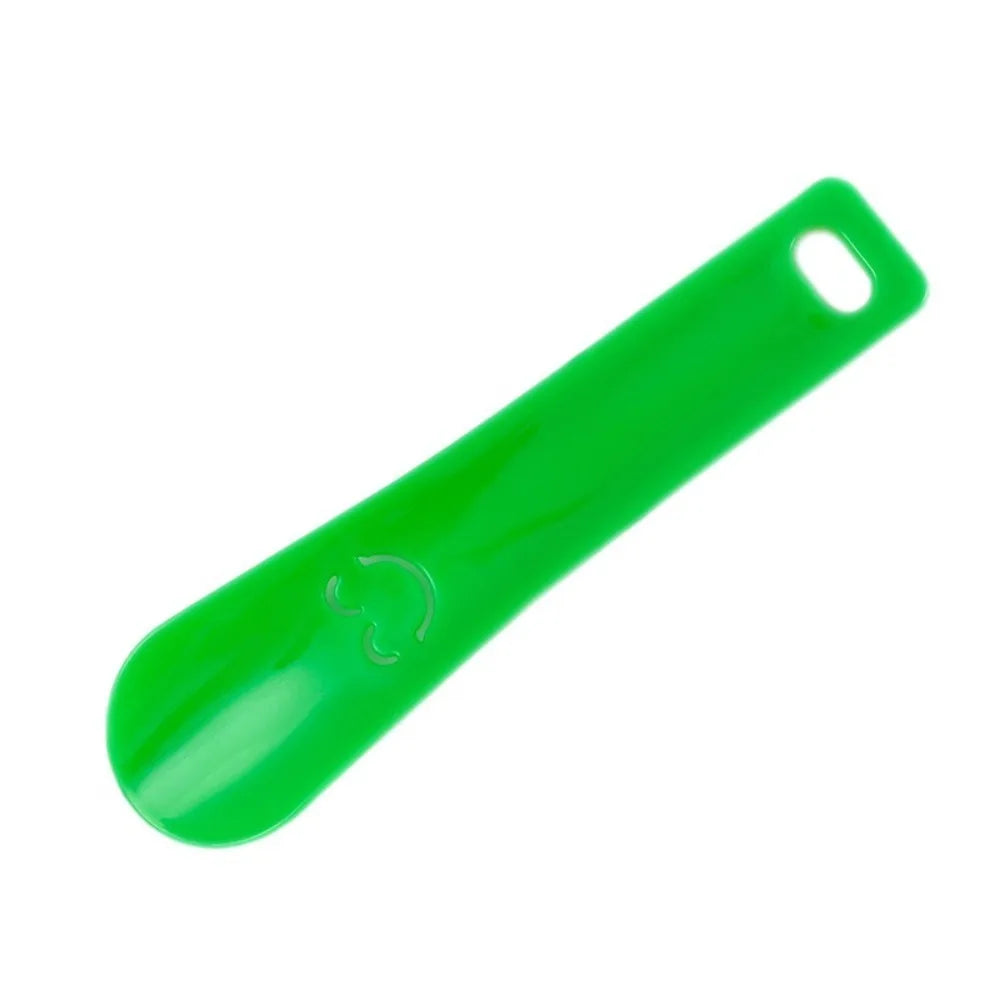 Chausse-pied compact en plastique de Mr. Sneakerseller – Design souriant et pratique (15 cm)