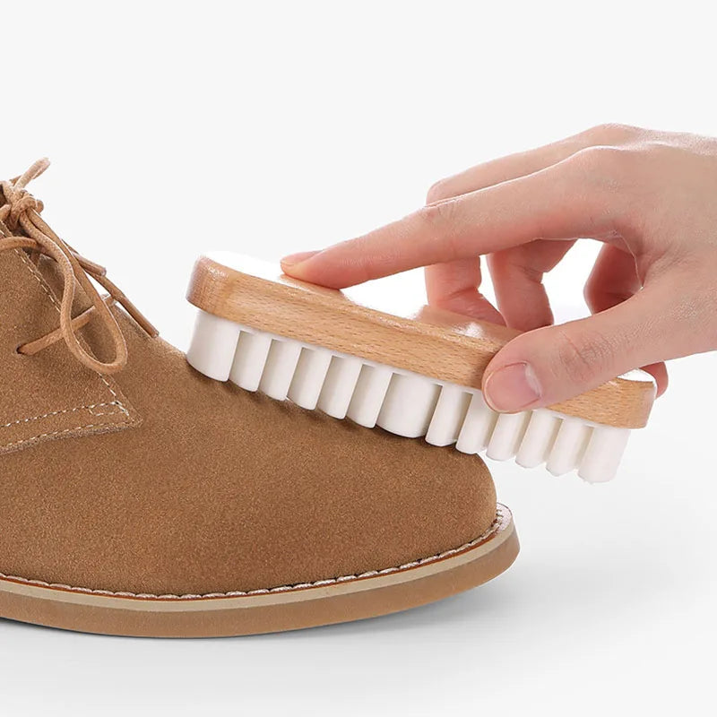 Brosse de nettoyage pour daim Mr. Sneakerseller – Manche en caoutchouc brut et hêtre