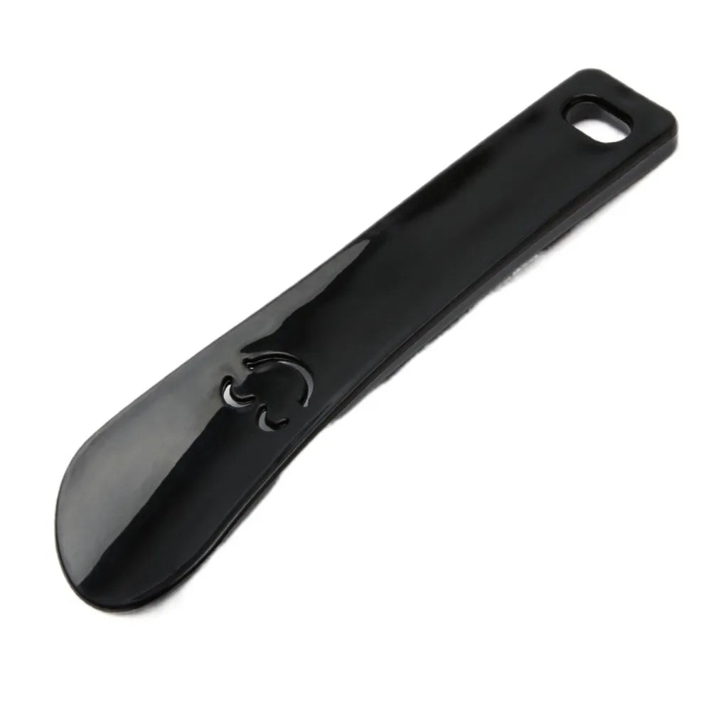 Chausse-pied compact en plastique de Mr. Sneakerseller – Design souriant et pratique (15 cm)