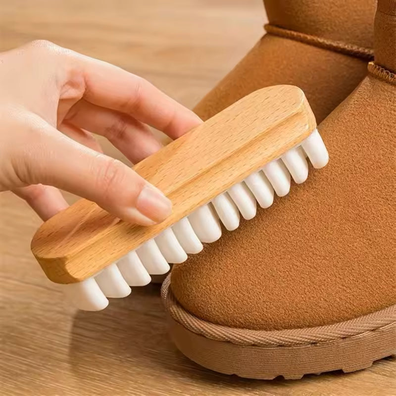 Brosse de nettoyage pour daim Mr. Sneakerseller – Manche en caoutchouc brut et hêtre