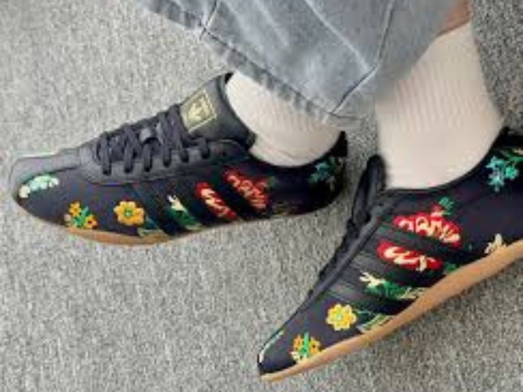 adidas Tokyo Noir Broderie Florale