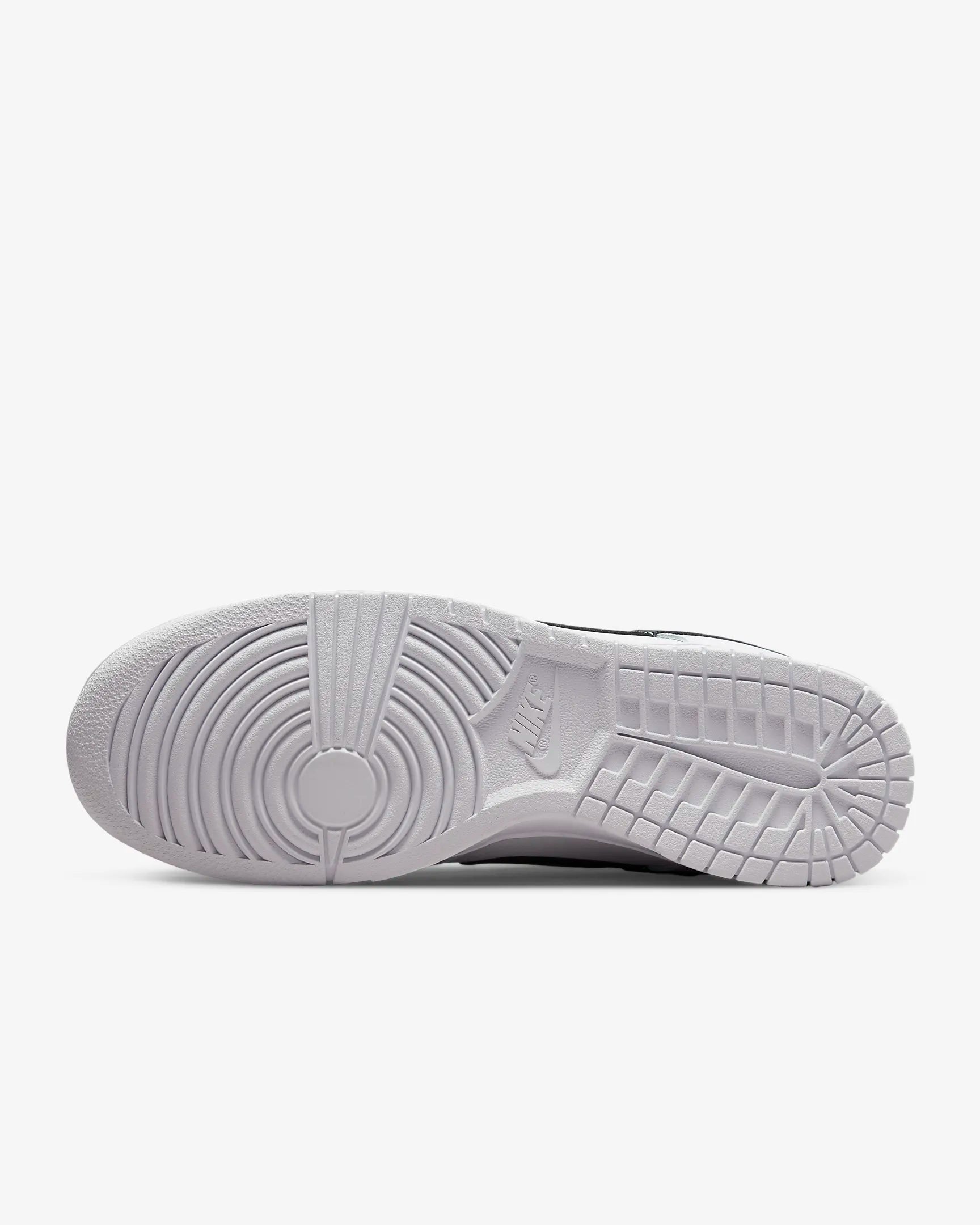 Nike Dunk Low Panda inversé