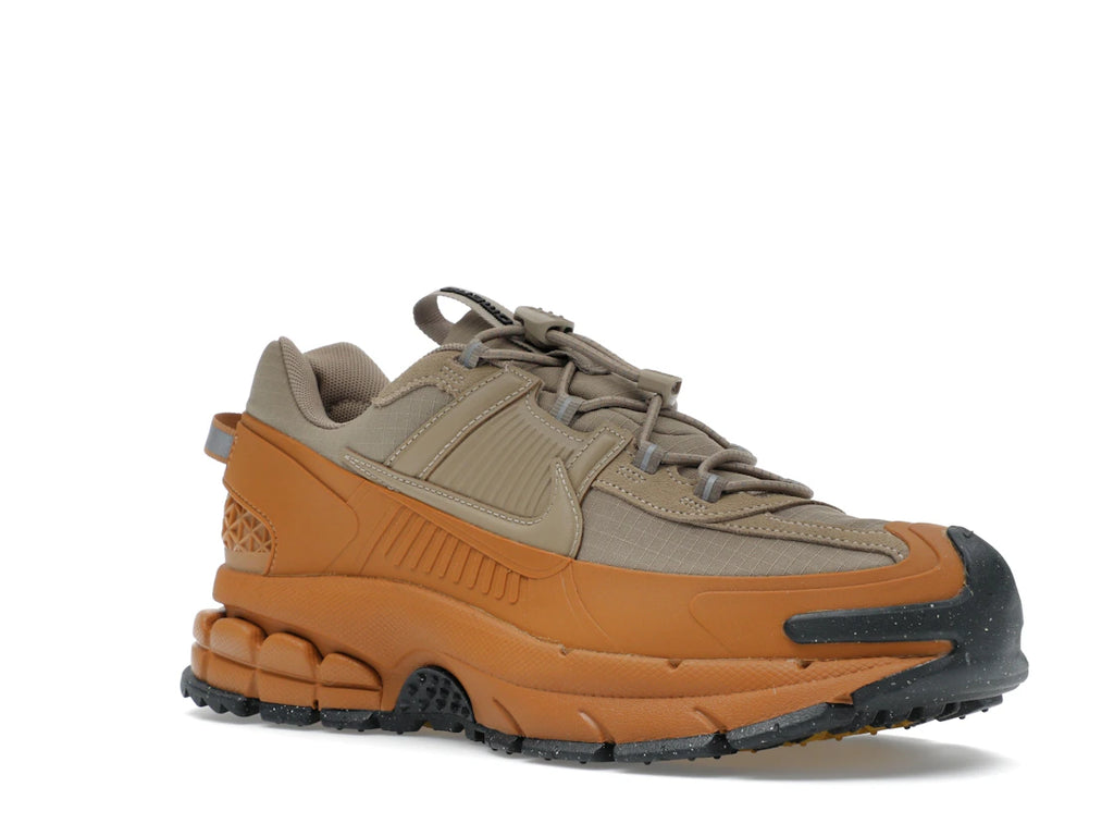 Nike Zoom Vomero 5 Roam Lin