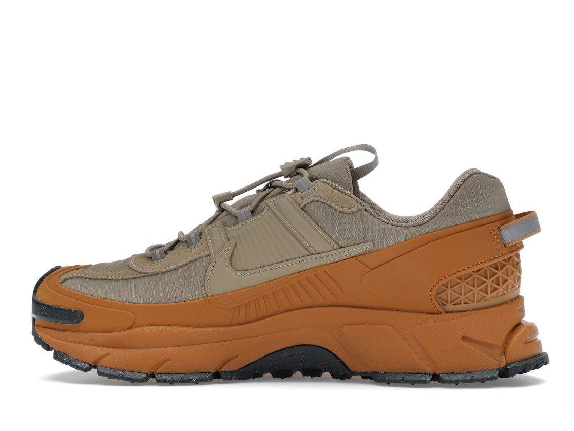 Nike Zoom Vomero 5 Roam Lin