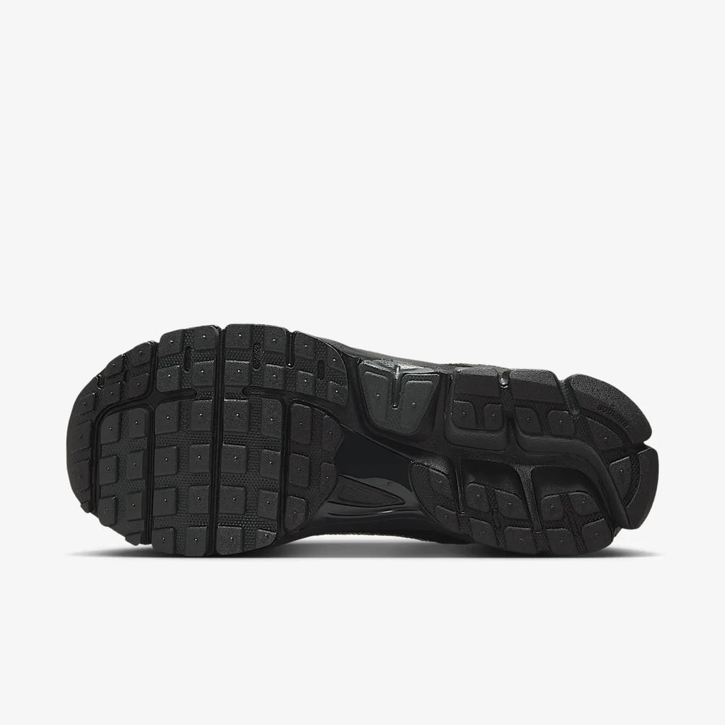 Nike Zoom Vomero 5 SE Black Iridescent
