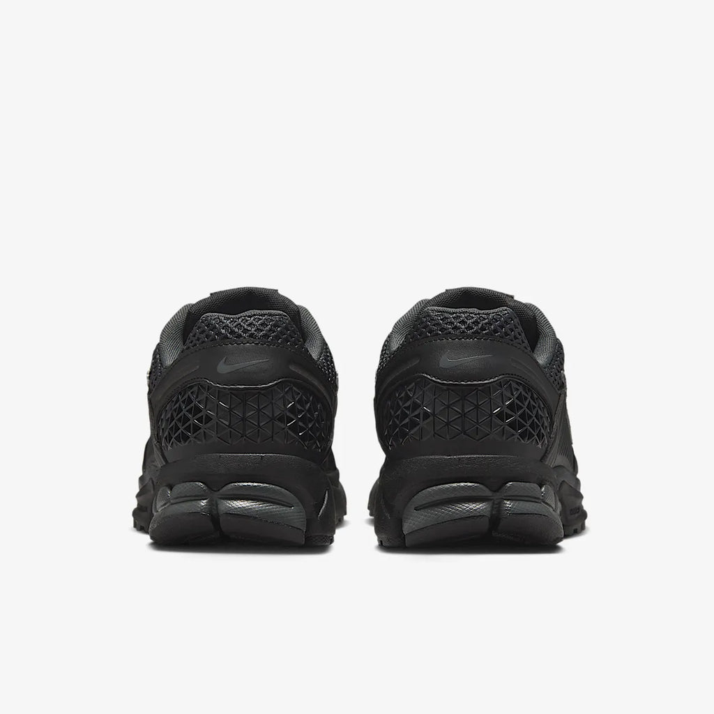 Nike Zoom Vomero 5 SE Black Iridescent